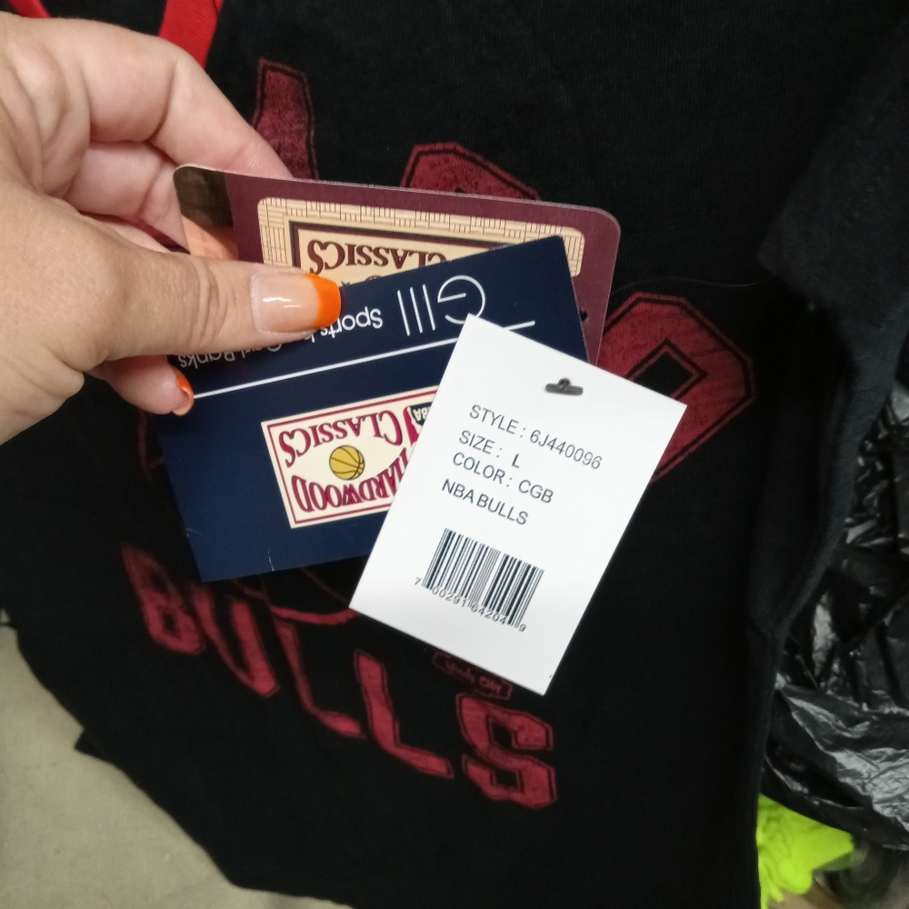 Chicago Bulls T shirt - Picture 3 of 4